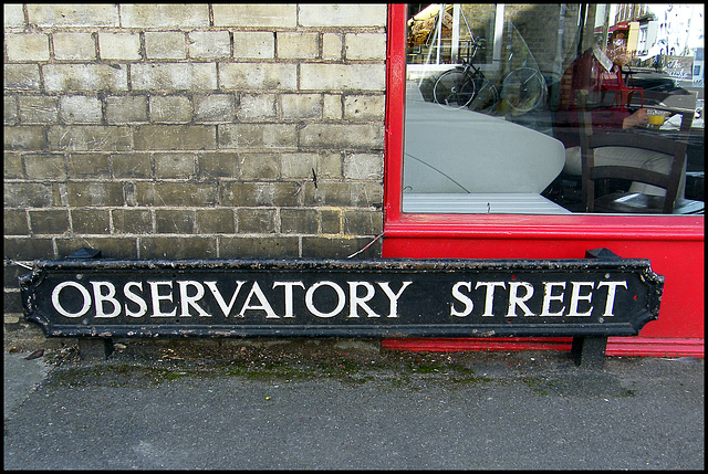 Observatory Street sign