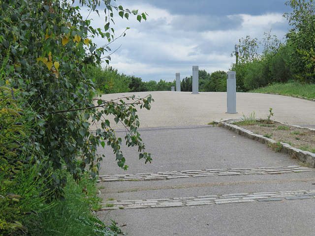 road to nowhere ? green bridge, mile end, london