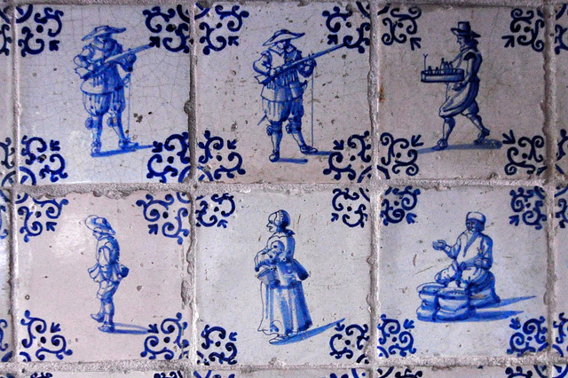 Museum De Lakenhal – Tiles