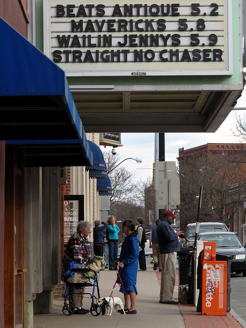 Bus stop, King Street