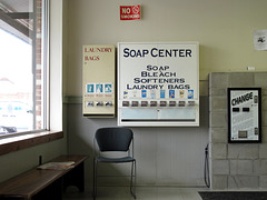 Florence Laundromat, Pine Street