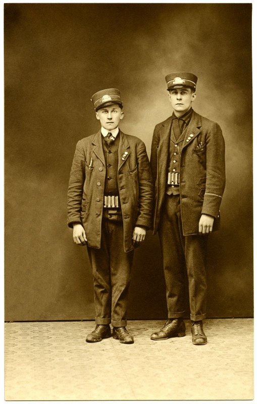 Conductors 118 and 115
