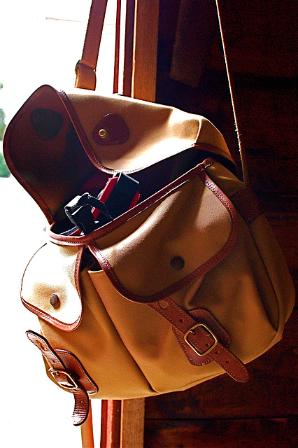 Billingham Hadley Original Khaki-Tan