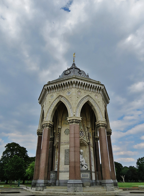 victoria park drinking fountain, bethnal green, london