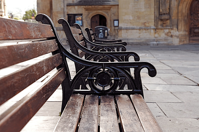 Bath Abbey Churchyard, 8.37 am