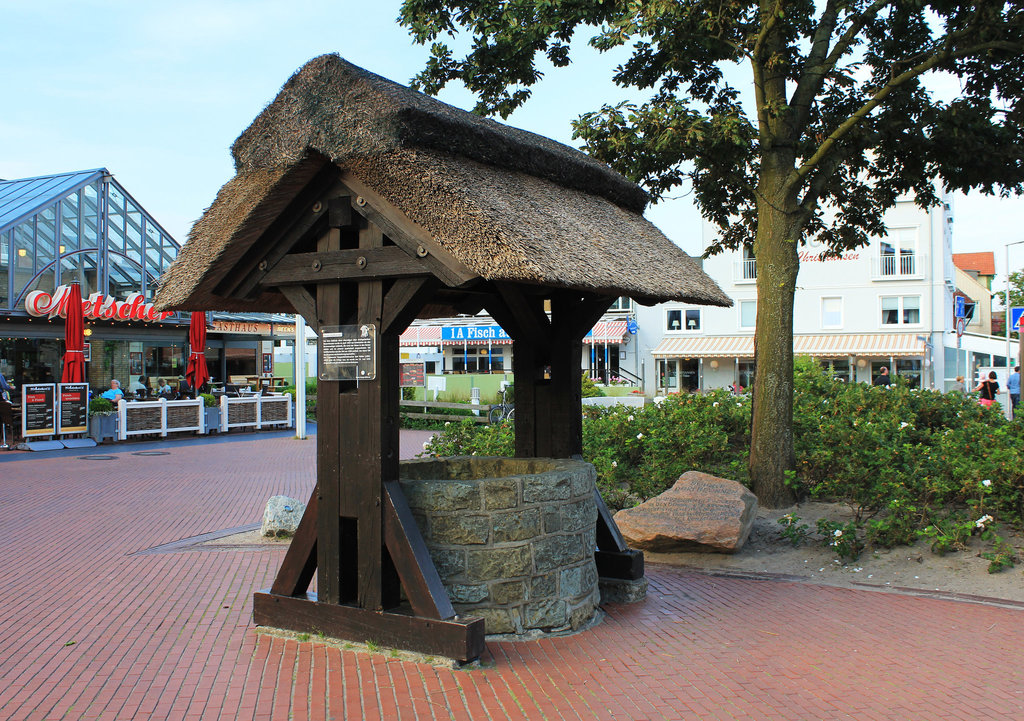 Alter Dorfbrunnen in Duhnen