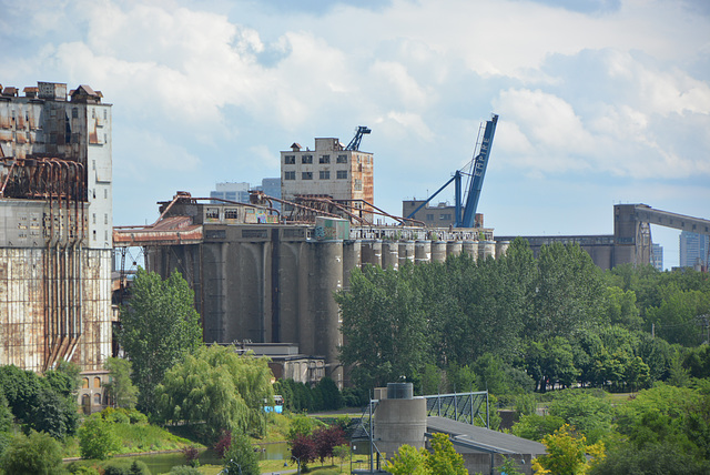 silos