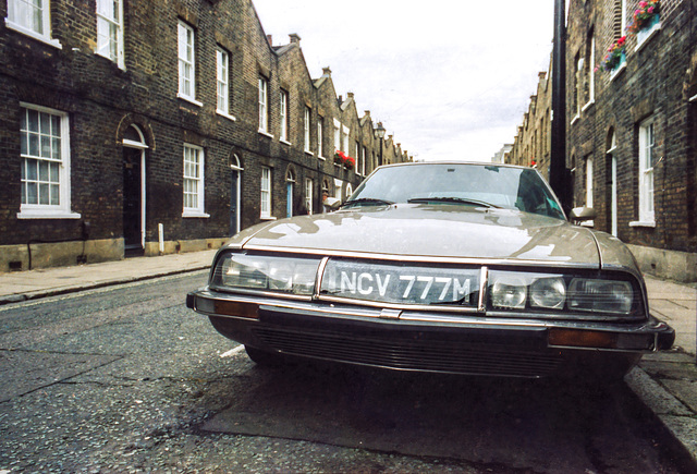 Citroen in Roupel Street, Waterloo