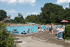 freibad-1190197-co-19-07-14