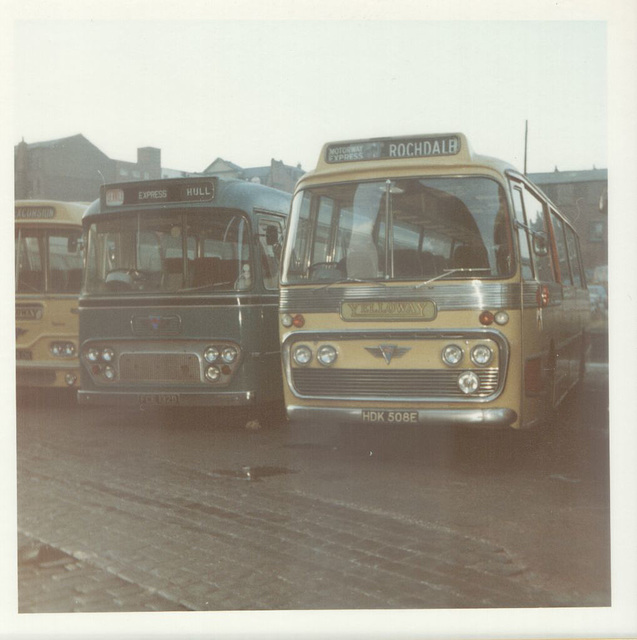 Yelloway HDK 508E and Premier Travel FCE 132D Dec 1971