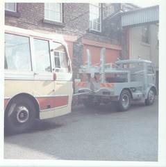 Yelloway tow truck - Oct 1972