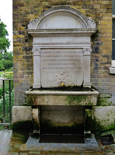 clissold park memorial drinking fountain, stoke newington, london