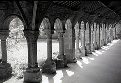 Cloître de l'Abbaye Blanche de Mortain