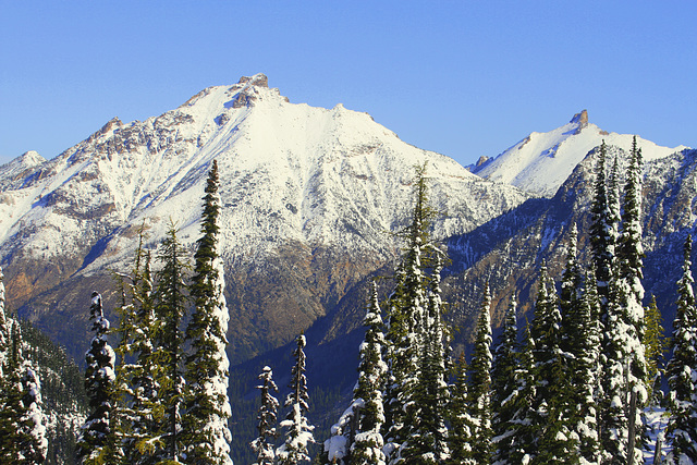 Autumn Snow in the North Cascades