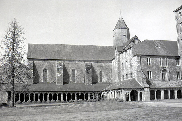 Abbaye Blanche de Mortain