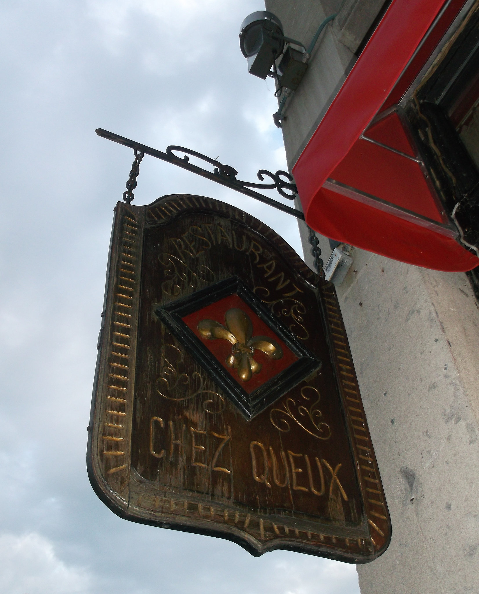 Chez Queux