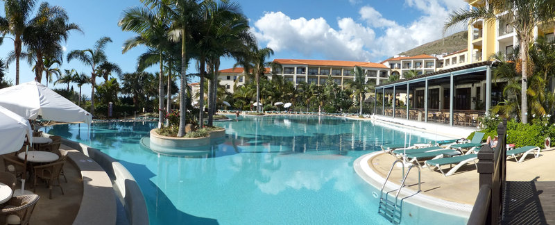Hotelpool. ©UdoSm