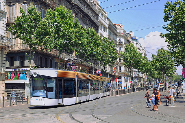 Tram sur la Canebière