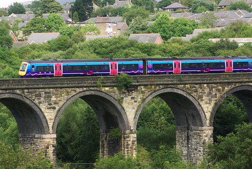 ipernity: Trans Pennine train at New Mills - by Colin Ashcroft