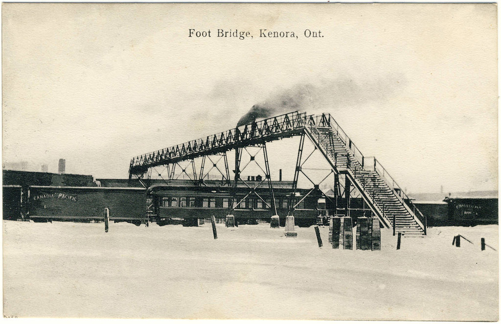 3939. Foot Bridge, Kenora, Ont.