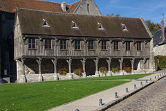 Rear side of the cathedral and the episcopal library