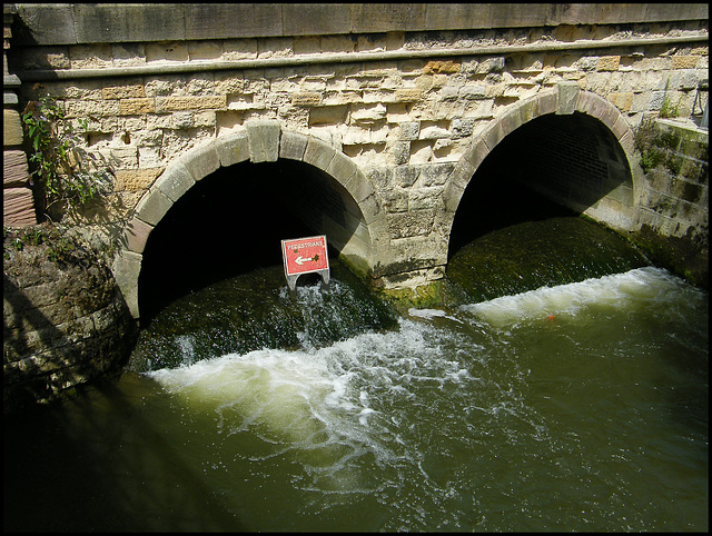 pedestrian diversion