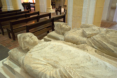 Gisants de St Mayeul et de St-Odilon - Eglise de Souvigny