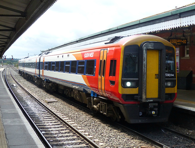 159014 at Westbury - 21 August 2014