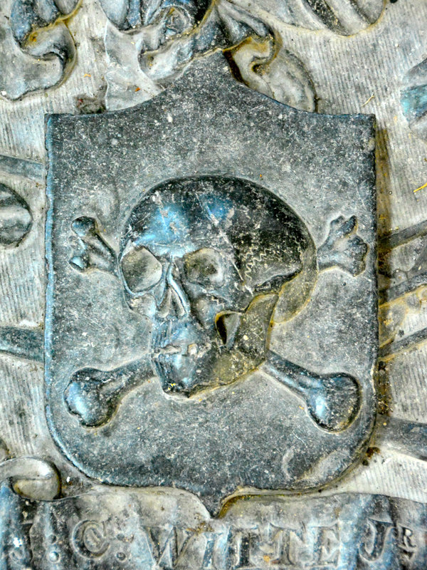 Alkmaar 2014 – Grote of Sint-Laurenskerk – Skull & Bones