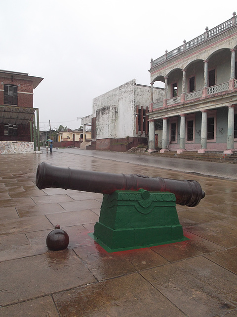 Canon mouillé / Rainy canon.