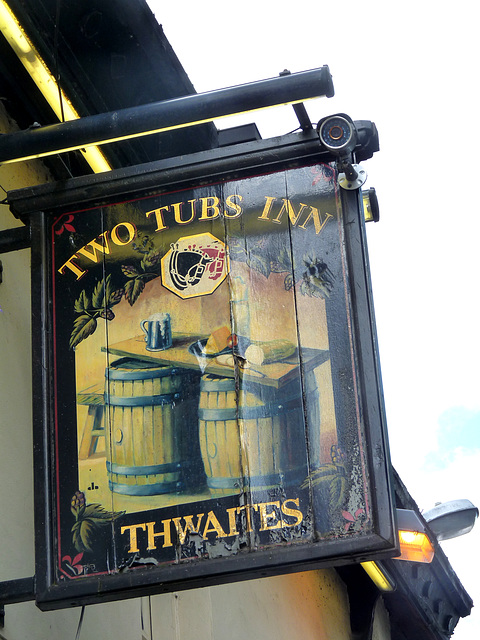 'Two Tubs Inn'