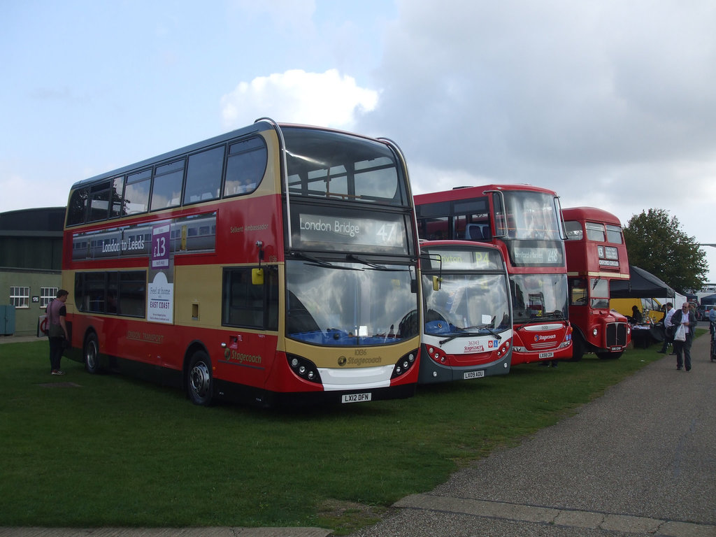 DSCF6061 Stagecoach London line up