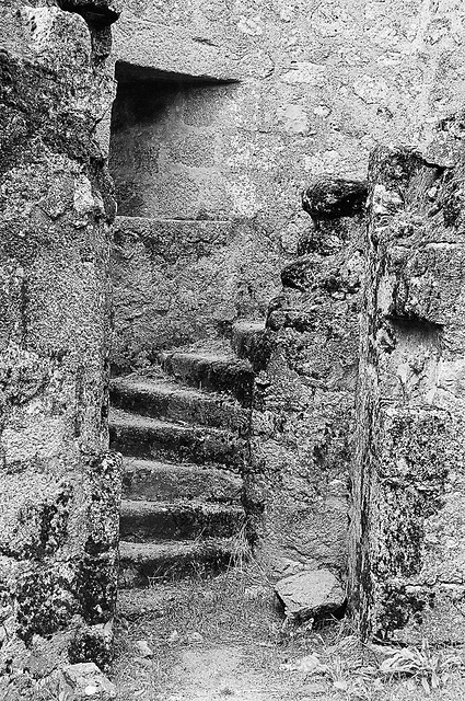 Piégut castle stairs