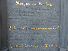 Grabstein " Rochus von Rochow"