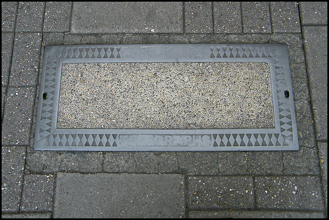 Telegraphs manhole cover