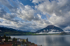 Nuages / Le Niesen, Lac de Thoune (CH)