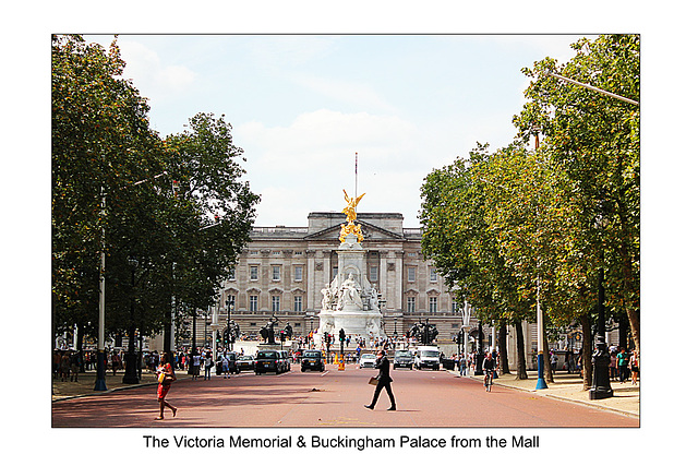 Victoria Memorial & Buckingham Palace - London - 31.7.2014