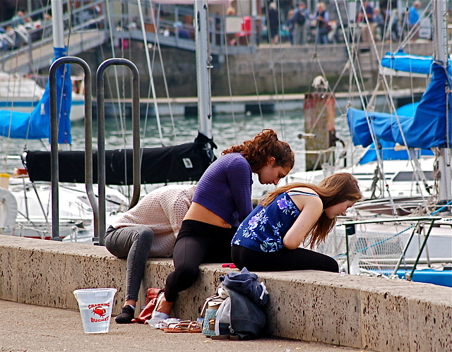 Weymouth: Crabbing