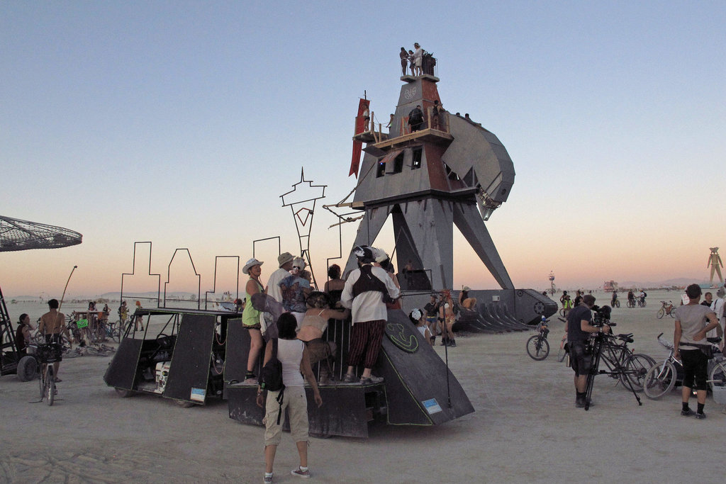 Alien Siege Machine (0522)