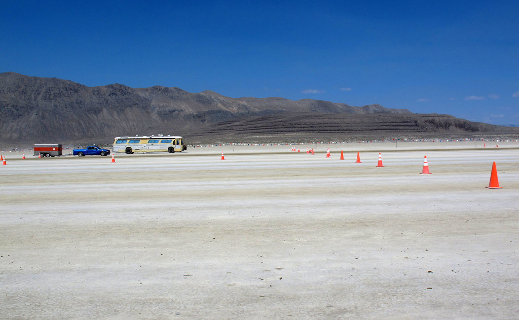 16 Lanes on the Entrance Road for Burning Man 2014 (0336)