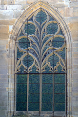 Baie gothique de l'église du prieuré de Souvigny