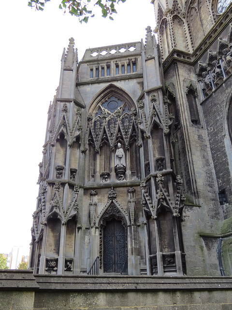 st. mary redcliffe church, bristol