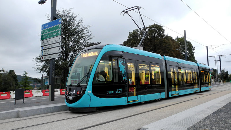 BESANCON: 2014.08.31 Inauguration du Tram: Station Gare Viotte.