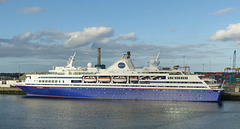 MV Explorer at Dublin (1) - 24 September 2014