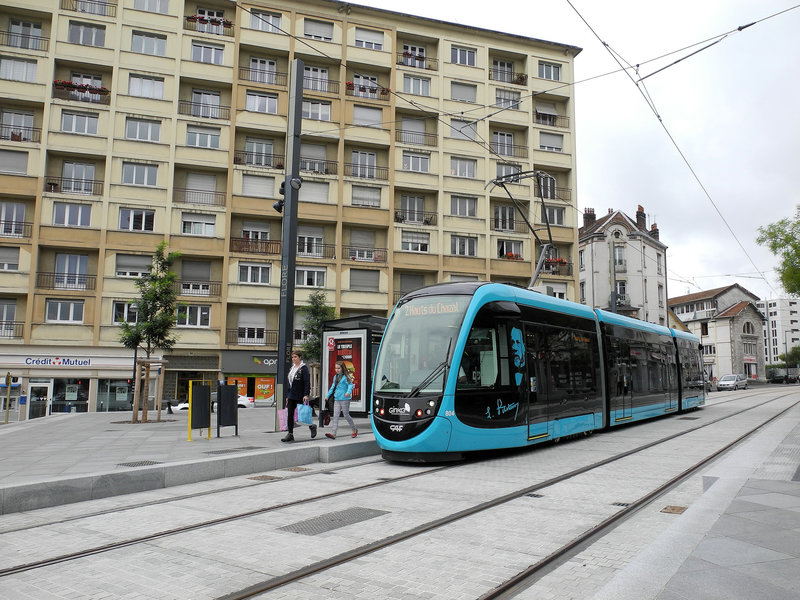 BESANCON: 2014.08.31 Inauguration du Tram: Station Flore. 01