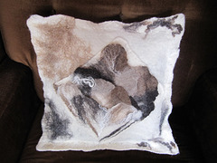 felted cushion 005