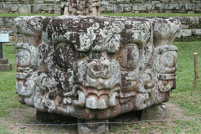 Copan - altar