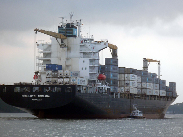 Containerfrachter  Nedlloyd Adriana