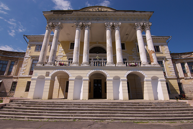 Grocholski- und Moschajski-Palast Grocholski- und Moschajski-Palast