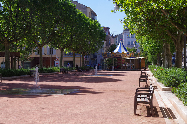 Villefranche sur Saône - la place des arts